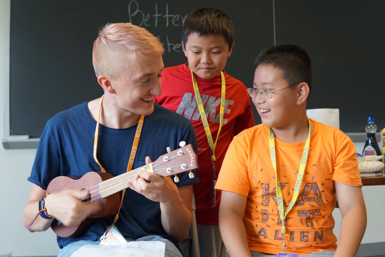 English Immersion Pioneers Learning English Through Music